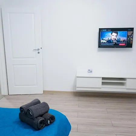 Plaza 5 Апартаменти Бухарест